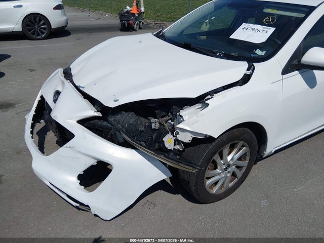 2013 Mazda Mazda3 I Grand Touring მანქანა იყიდება აუქციონზე, vin: JM1BL1W75D1775193, აუქციონის ნომერი: 44792673