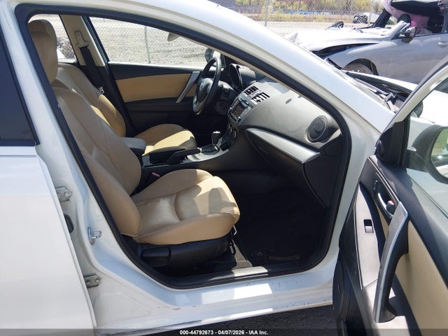 2013 Mazda Mazda3 I Grand Touring მანქანა იყიდება აუქციონზე, vin: JM1BL1W75D1775193, აუქციონის ნომერი: 44792673