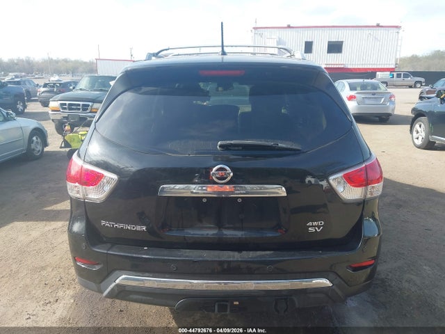 44792676 :رقم المزاد ، 5N1AR2MM1DC608807 vin ، 2013 Nissan Pathfinder Sv مزاد بيع