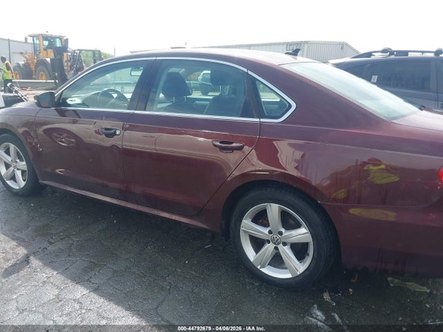 Продажа на аукционе авто 2013 Volkswagen Passat 2.5l Se, vin: 1VWBP7A31DC045746, номер лота: 44792679