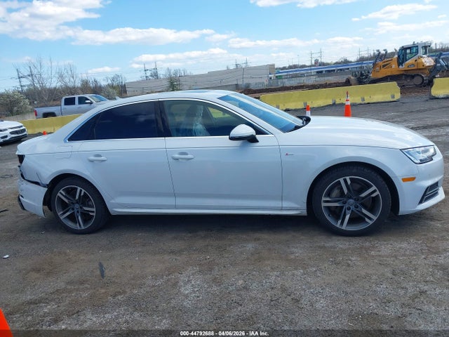 2017 Audi A4 2.0t Premium მანქანა იყიდება აუქციონზე, vin: WAUENAF42HN039773, აუქციონის ნომერი: 44792688