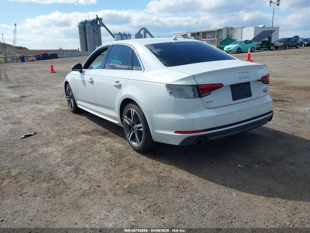2017 Audi A4 2.0t Premium მანქანა იყიდება აუქციონზე, vin: WAUENAF42HN039773, აუქციონის ნომერი: 44792688