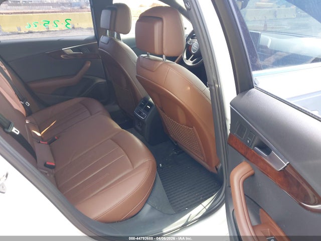 2017 Audi A4 2.0t Premium მანქანა იყიდება აუქციონზე, vin: WAUENAF42HN039773, აუქციონის ნომერი: 44792688