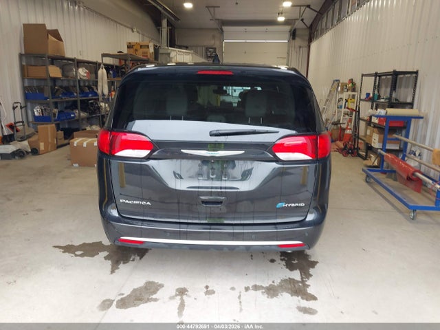 Продажа на аукционе авто 2018 Chrysler Pacifica Hybrid Touring Plus, vin: 2C4RC1H71JR355224, номер лота: 44792691