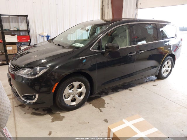 2018 CHRYSLER PACIFICA HYBRID 2C4RC1H71JR355224 Photo 1