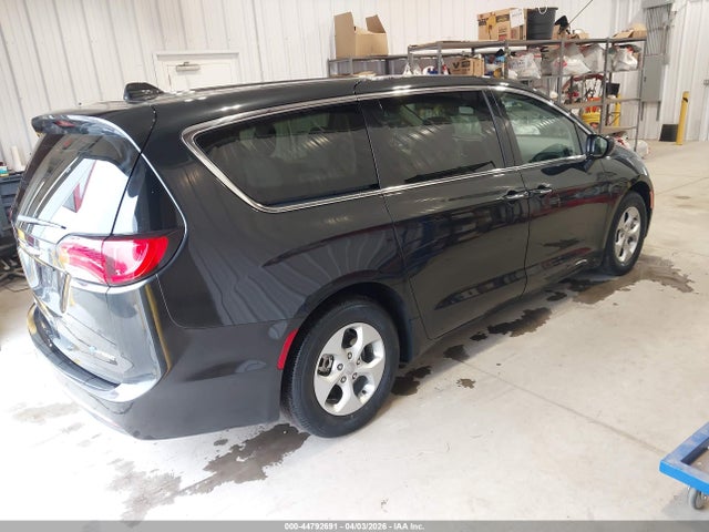 2018 CHRYSLER PACIFICA HYBRID 2C4RC1H71JR355224 Photo 3