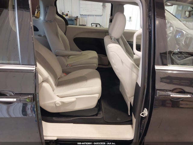 2018 CHRYSLER PACIFICA HYBRID 2C4RC1H71JR355224 Photo 7