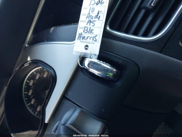 44792708 :رقم المزاد ، WAUVFAFH2AN012238 vin ، 2010 Audi A5 2.0t Premium مزاد بيع