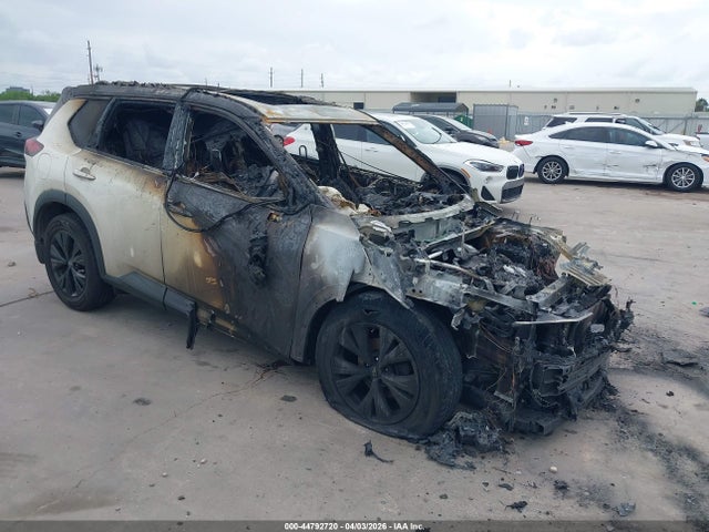 44792720 :رقم المزاد ، JN8BT3BA6PW009126 vin ، 2023 Nissan Rogue Sv Fwd مزاد بيع
