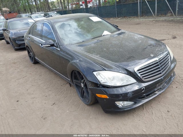 2009 MERCEDES-BENZ S 550 WDDNG86X89A259174