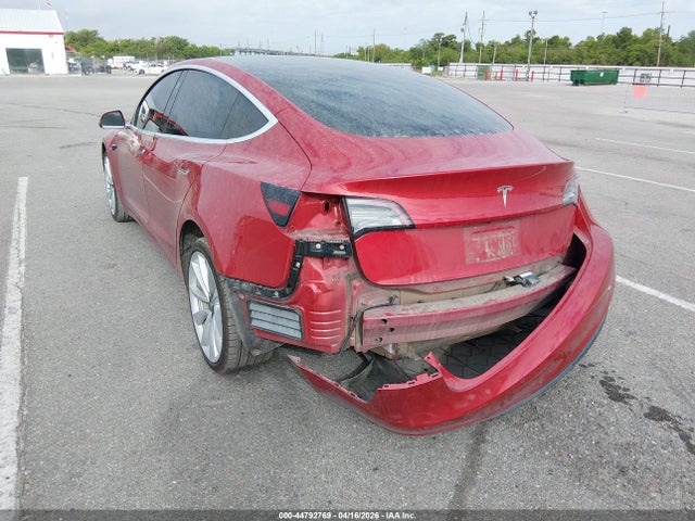 2018 Tesla Model 3 Long Range/mid Range მანქანა იყიდება აუქციონზე, vin: 5YJ3E1EA3JF102952, აუქციონის ნომერი: 44792769