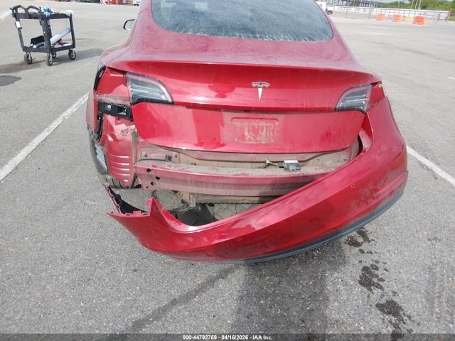 2018 Tesla Model 3 Long Range/mid Range მანქანა იყიდება აუქციონზე, vin: 5YJ3E1EA3JF102952, აუქციონის ნომერი: 44792769