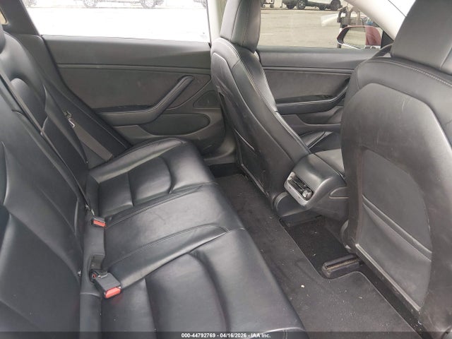 2018 Tesla Model 3 Long Range/mid Range მანქანა იყიდება აუქციონზე, vin: 5YJ3E1EA3JF102952, აუქციონის ნომერი: 44792769