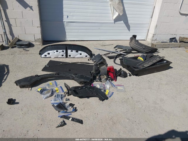 44792777 :رقم المزاد ، 5NMZT3LB7JH084929 vin ، 2018 Hyundai Santa Fe Sport 2.4l مزاد بيع