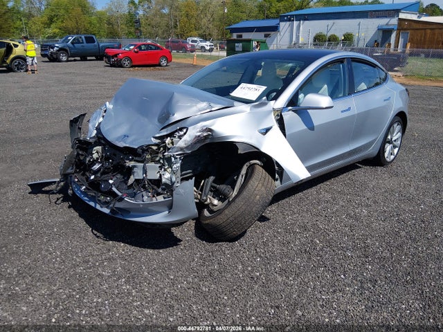 2018 TESLA MODEL 3 5YJ3E1EB9JF097300 Photo 1