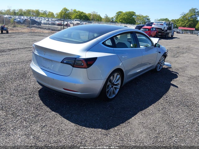 2018 TESLA MODEL 3 5YJ3E1EB9JF097300 Photo 3