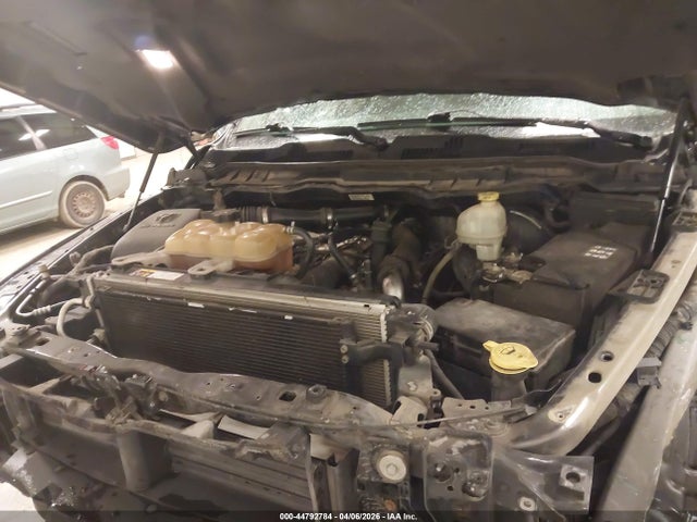 44792784 :رقم المزاد ، 1C6RR7NM4FS529523 vin ، 2015 Ram 1500 Laramie مزاد بيع
