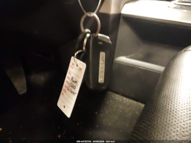 44792784 :رقم المزاد ، 1C6RR7NM4FS529523 vin ، 2015 Ram 1500 Laramie مزاد بيع