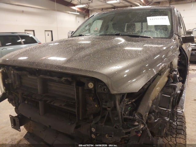 44792784 :رقم المزاد ، 1C6RR7NM4FS529523 vin ، 2015 Ram 1500 Laramie مزاد بيع