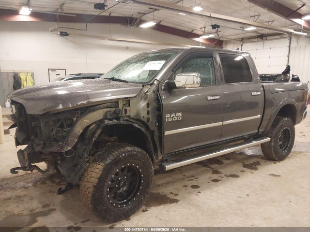 44792784 :رقم المزاد ، 1C6RR7NM4FS529523 vin ، 2015 Ram 1500 Laramie مزاد بيع
