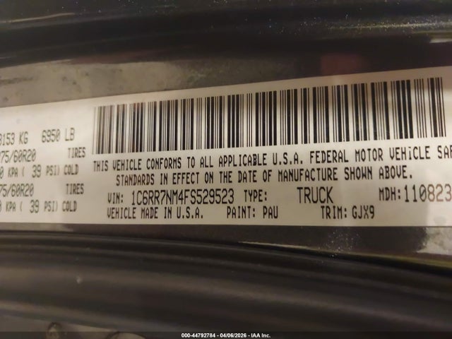 44792784 :رقم المزاد ، 1C6RR7NM4FS529523 vin ، 2015 Ram 1500 Laramie مزاد بيع