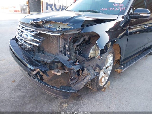 Продажа на аукционе авто 2018 Ford Expedition Max Limited, vin: 1FMJK1KTXJEA33650, номер лота: 44792791