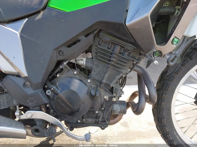 Kawasaki Kle300 B 2017 JKALE8B16HDA00475 Image 8