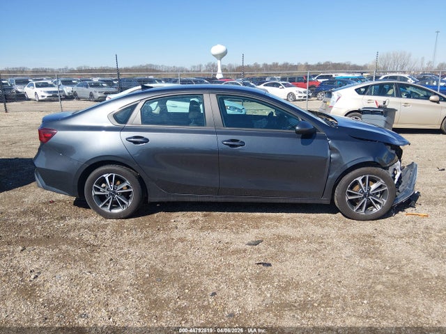 Продажа на аукционе авто 2023 Kia Forte Lxs, vin: 3KPF24AD6PE621967, номер лота: 44792819