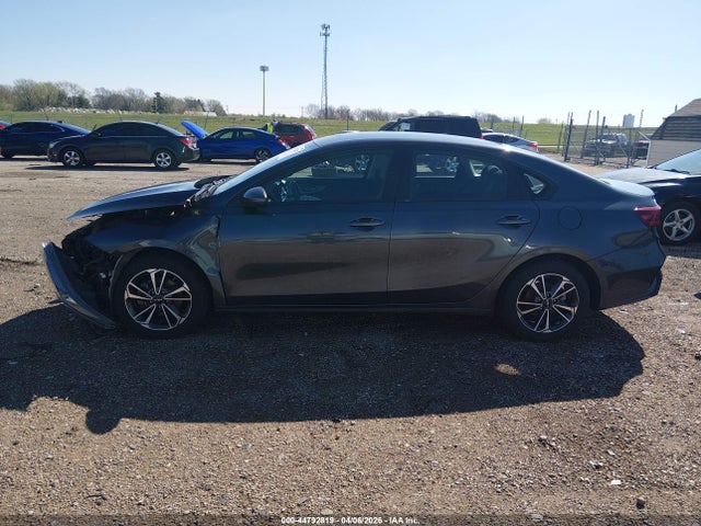 Продажа на аукционе авто 2023 Kia Forte Lxs, vin: 3KPF24AD6PE621967, номер лота: 44792819