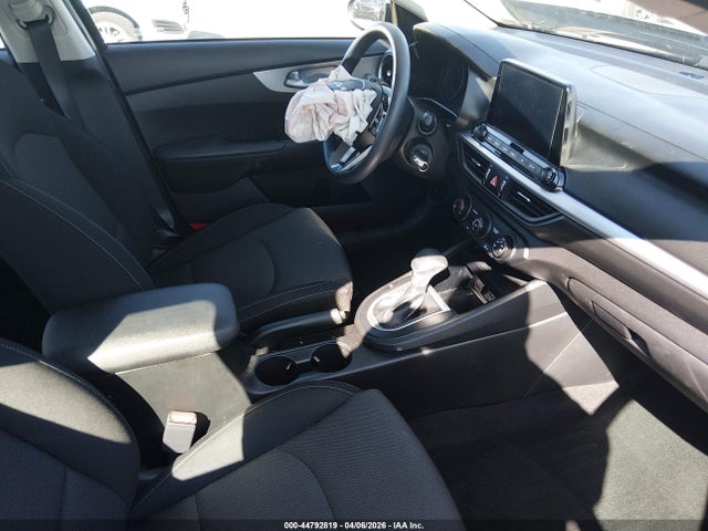 Продажа на аукционе авто 2023 Kia Forte Lxs, vin: 3KPF24AD6PE621967, номер лота: 44792819