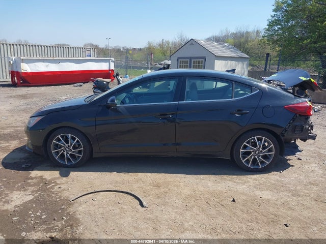 Hyundai Elantra Limited 2019 5NPD84LF7KH472333 Image 15