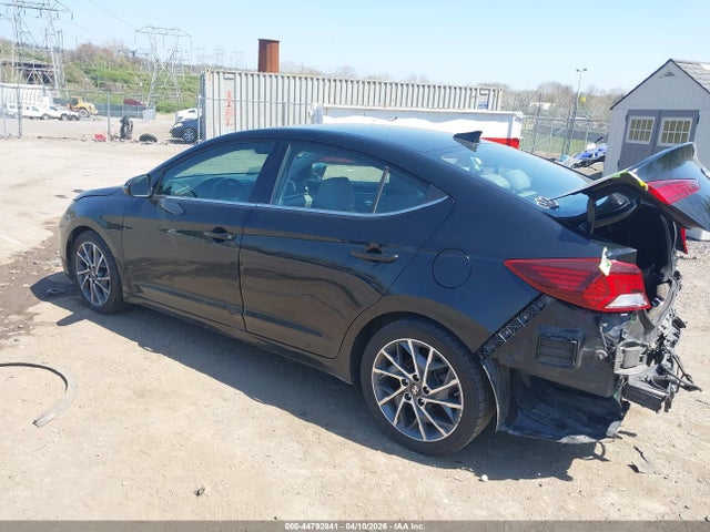 5NPD84LF7KH472333 Hyundai Elantra Limited