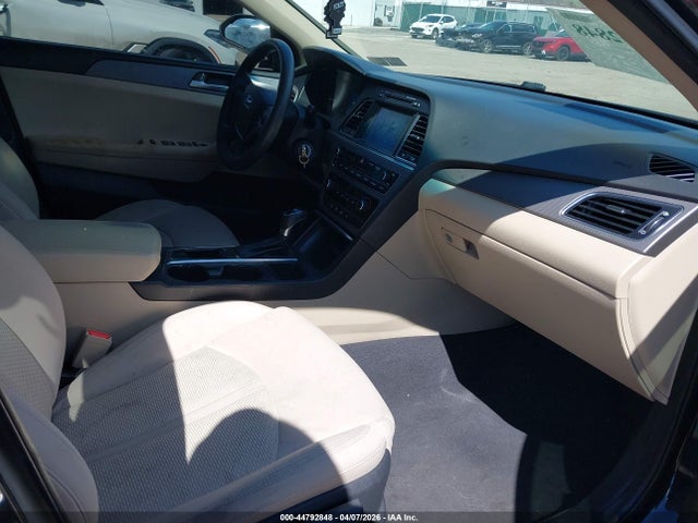 Hyundai SONATA SE 2017 5NPE24AF4HH545529 Image 5