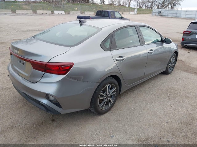 3KPF24AD1RE761329 KIA Forte Lxs