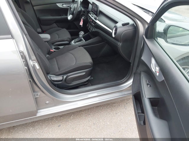 3KPF24AD1RE761329 KIA Forte Lxs