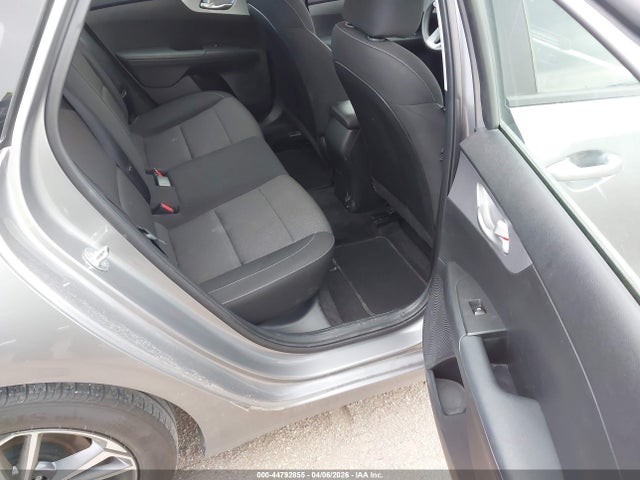 3KPF24AD1RE761329 KIA Forte Lxs