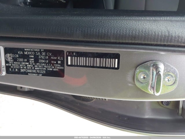 3KPF24AD1RE761329 KIA Forte Lxs