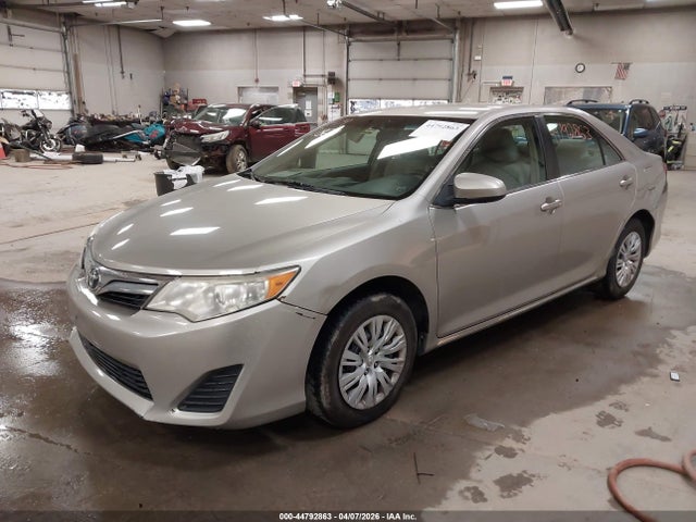 Продаж на аукціоні авто 2014 Toyota Camry Le, vin: 4T4BF1FK1ER379887, номер лоту: 44792863