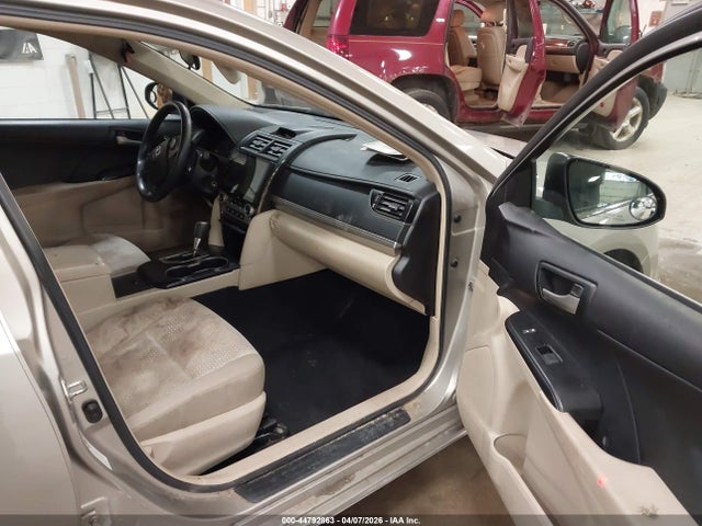 Продаж на аукціоні авто 2014 Toyota Camry Le, vin: 4T4BF1FK1ER379887, номер лоту: 44792863