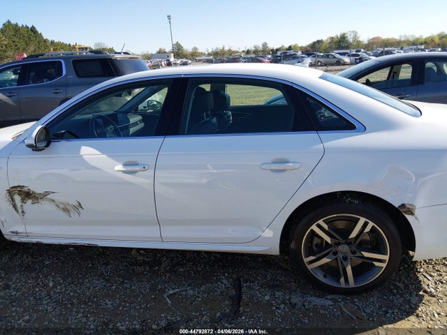 2017 Audi A4 2.0t Premium მანქანა იყიდება აუქციონზე, vin: WAUENAF46HN040621, აუქციონის ნომერი: 44792872