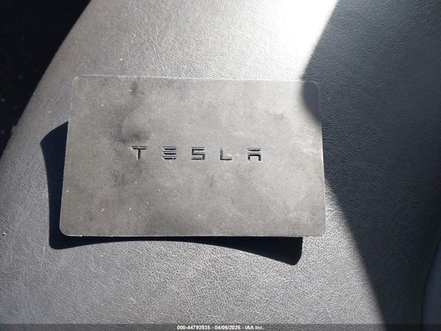 Продажа на аукционе авто 2018 Tesla Model 3 Long Range/performance, vin: 5YJ3E1EB7JF083217, номер лота: 44792935