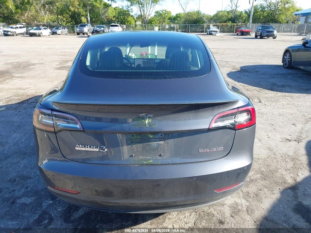 Продажа на аукционе авто 2018 Tesla Model 3 Long Range/performance, vin: 5YJ3E1EB7JF083217, номер лота: 44792935