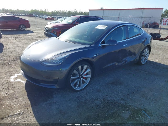 Продажа на аукционе авто 2018 Tesla Model 3 Long Range/performance, vin: 5YJ3E1EB7JF083217, номер лота: 44792935