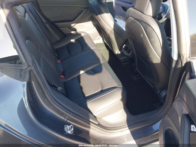 Продажа на аукционе авто 2018 Tesla Model 3 Long Range/performance, vin: 5YJ3E1EB7JF083217, номер лота: 44792935