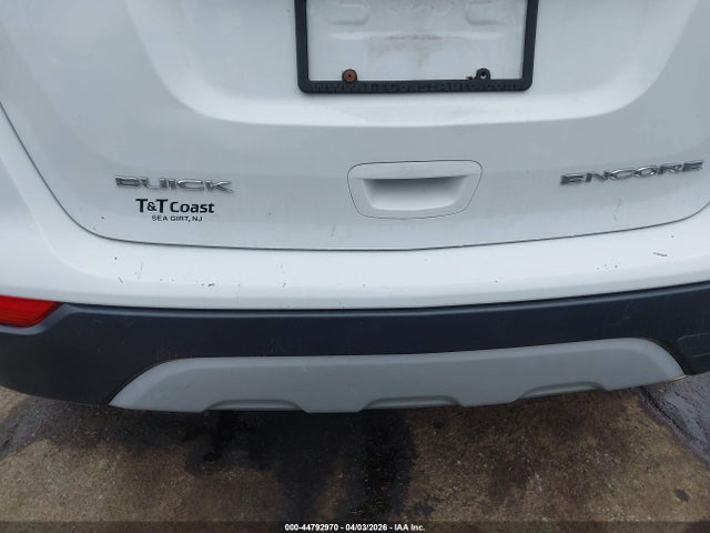 44792970 :رقم المزاد ، KL4CJASB1JB555652 vin ، 2018 Buick Encore Preferred مزاد بيع