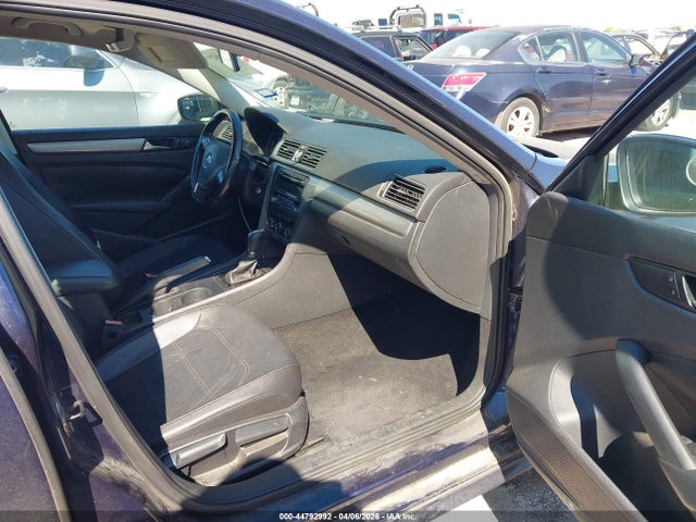 Продажа на аукционе авто 2014 Volkswagen Passat 1.8t Wolfsburg Edition, vin: 1VWAT7A36EC102290, номер лота: 44792992