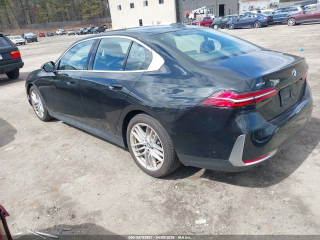 WBA53FJ07RCS22526 BMW 530i Xdrive