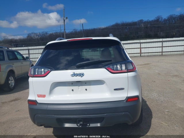 1C4PJLCB1KD145800 Jeep Cherokee Latitude Fwd