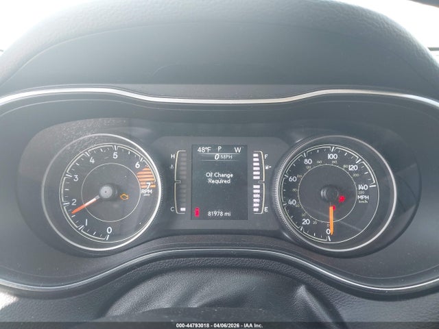 1C4PJLCB1KD145800 Jeep Cherokee Latitude Fwd