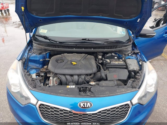 44793020 :رقم المزاد ، KNAFX4A60F5278745 vin ، 2015 Kia Forte Lx مزاد بيع